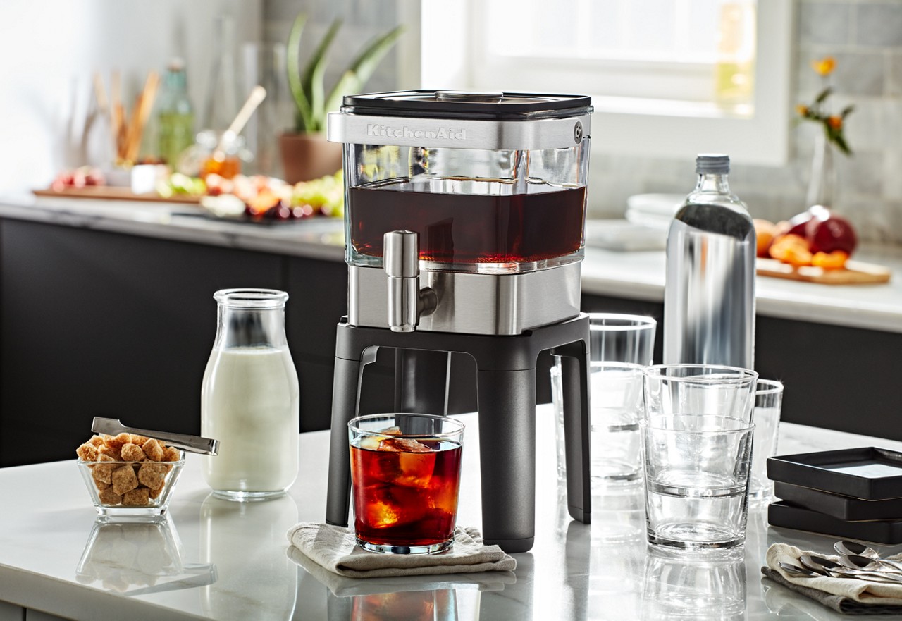 KitchenAid® Cold Brew Coffee Maker And Stand Bundle